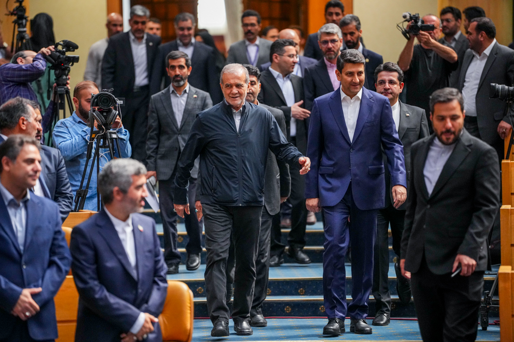 آیین یک ایران متصل با حضور رییس جمهور و وزیر ارتباطات