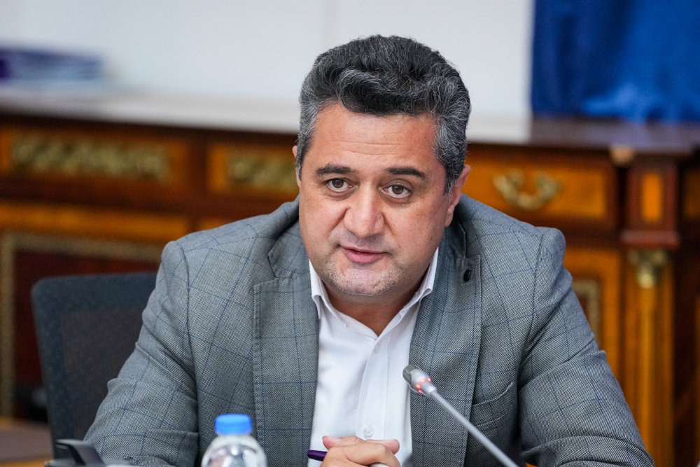 جلسه شورای هماهنگی روابط عمومی با حضور وزیر ارتباطات