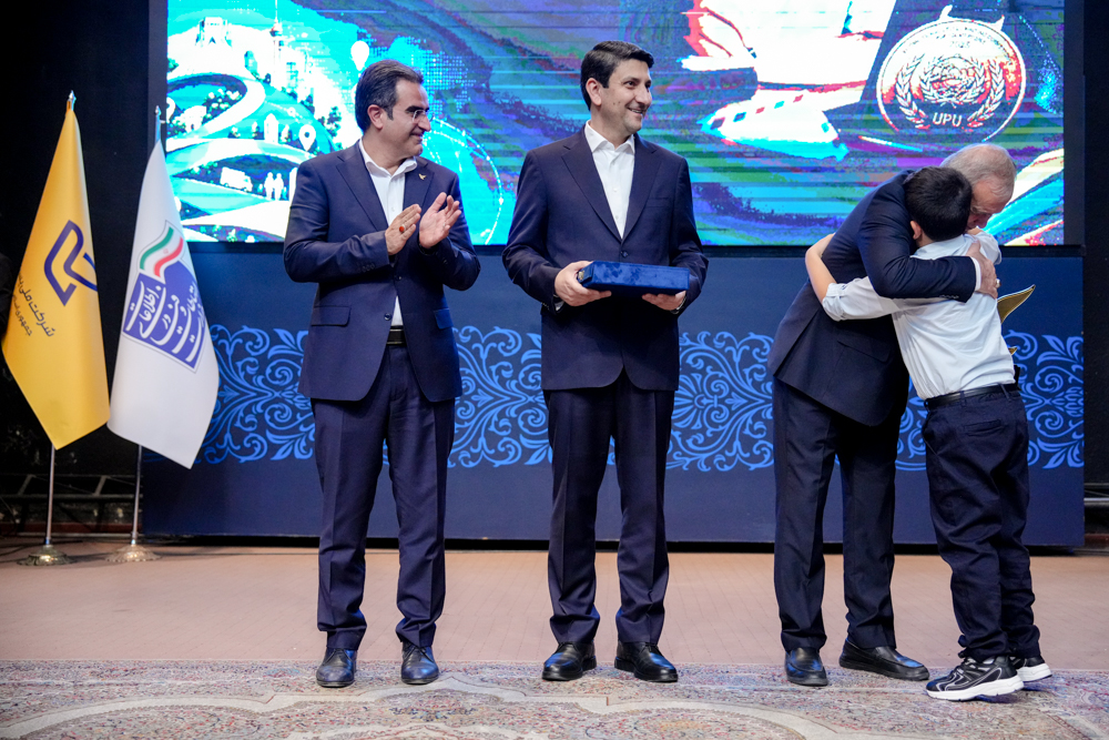 مراسم روز جهانی پست با حضور رییس جمهور و وزیر ارتباطات