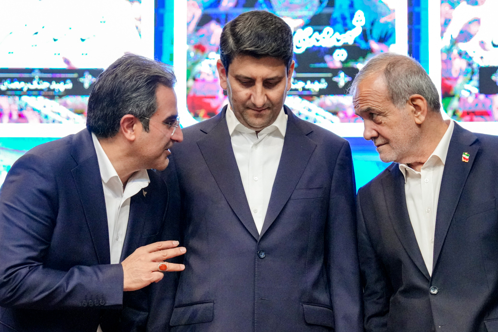 مراسم روز جهانی پست با حضور رییس جمهور و وزیر ارتباطات
