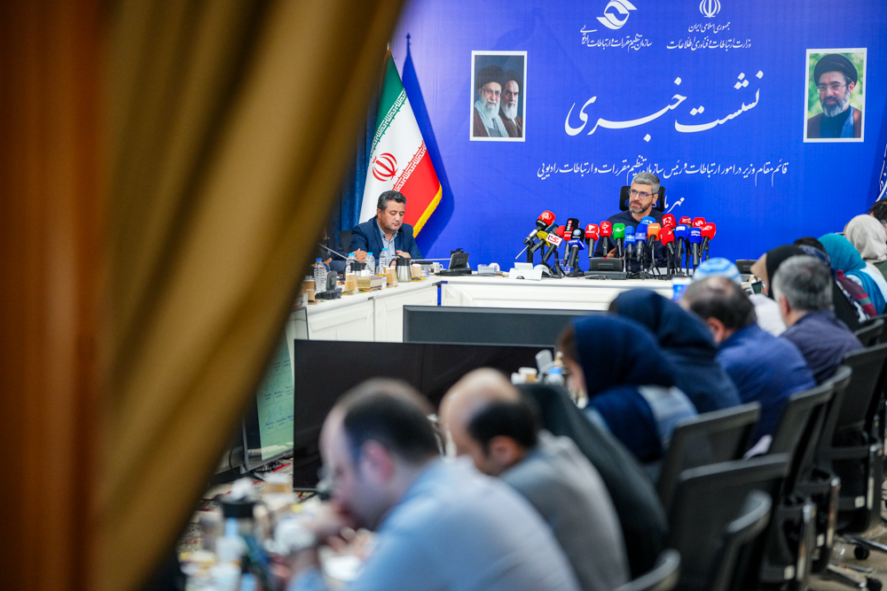 نشست خبری قائم‌ مقام وزیر در امور ارتباطات