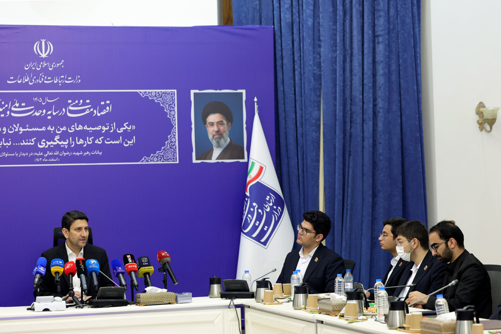 دیدار وزیر ارتباطات با مدال‌آوران طلای جهانی المپیاد نجوم و اخترفیزیک