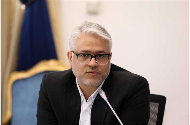 معاون وزیر ارتباطات: «یک جدول، تنظیم‌گر نمی‌سازد»؛ طرح نظام‌بخشی نباید تعارض صلاحیت را قانونی کند!