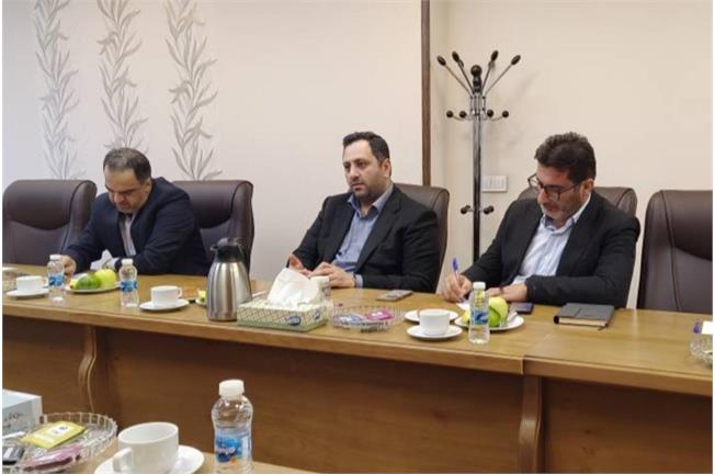 در بازدید معاون وزیر ارتباطات از یک شرکت دانش‌بنیان مطرح شد؛ ضرورت تدوین نقشه راه و سیاست مدون صنعتی در حوزه صنعت فاوا