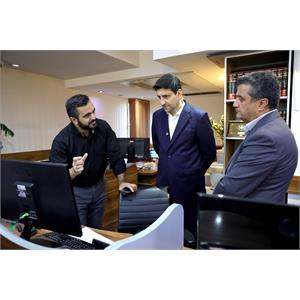 بازدید وزیر ارتباطات از خبرگزاری تسنیم به مناسبت روز خبرنگار