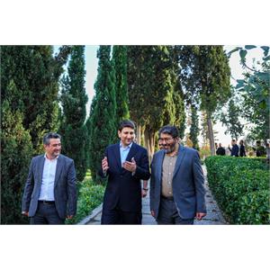 بازدید وزیر ارتباطات از مرکز رشد دانشگاه امام صادق (ع)