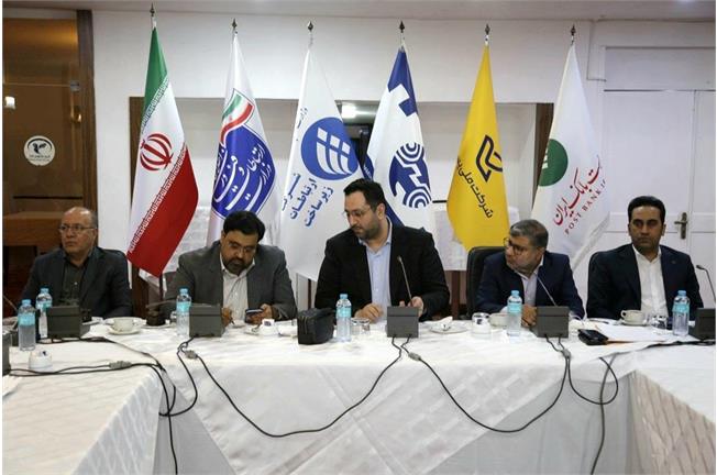 معاون وزیر ارتباطات در آیین تجلیل از کارکنان حوزه ارتباطات هرمزگان: خانواده ارتباطات هرمزگان در خط مقدم جنگ رمضان پای کار