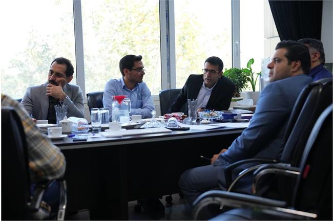 مشاور وزیر ارتباطات در نشست کنترل پروژه تاکید کرد: بسیج ظرفیت‌های استانی برای شتاب‌بخشی به توسعه ارتباطات روستایی