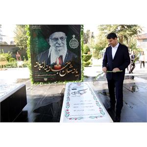 افتتاح نمایشگاه «دفاع همچنان باقی است» با حضور وزیر ارتباطات