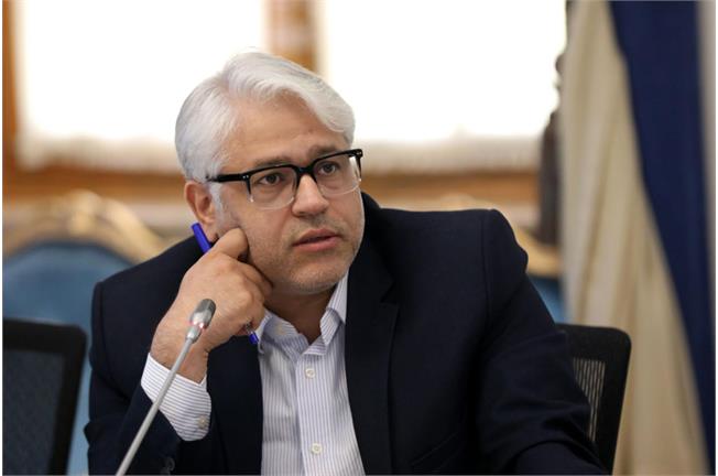 معاون وزیر ارتباطات: میلیاردها تومان برای جست‌وجوگرهای قدیمی هزینه نکنیم / اقتصاد دیجیتال سالم باید در کیفیت خدمات و رفاه