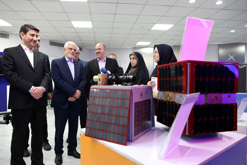 بازدید معاون اول رئیس جمهور از پژوهشگاه فضایی ایران